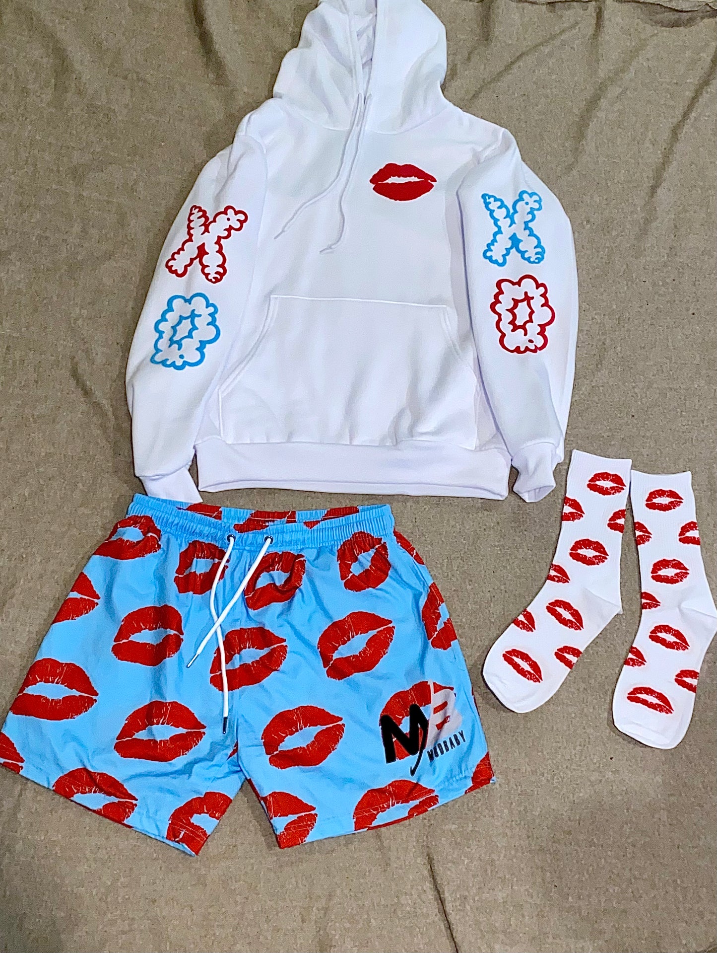 Deadly Kiss Hoodie Set